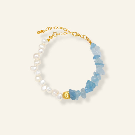Bracelet with pearls and blue aquamarine