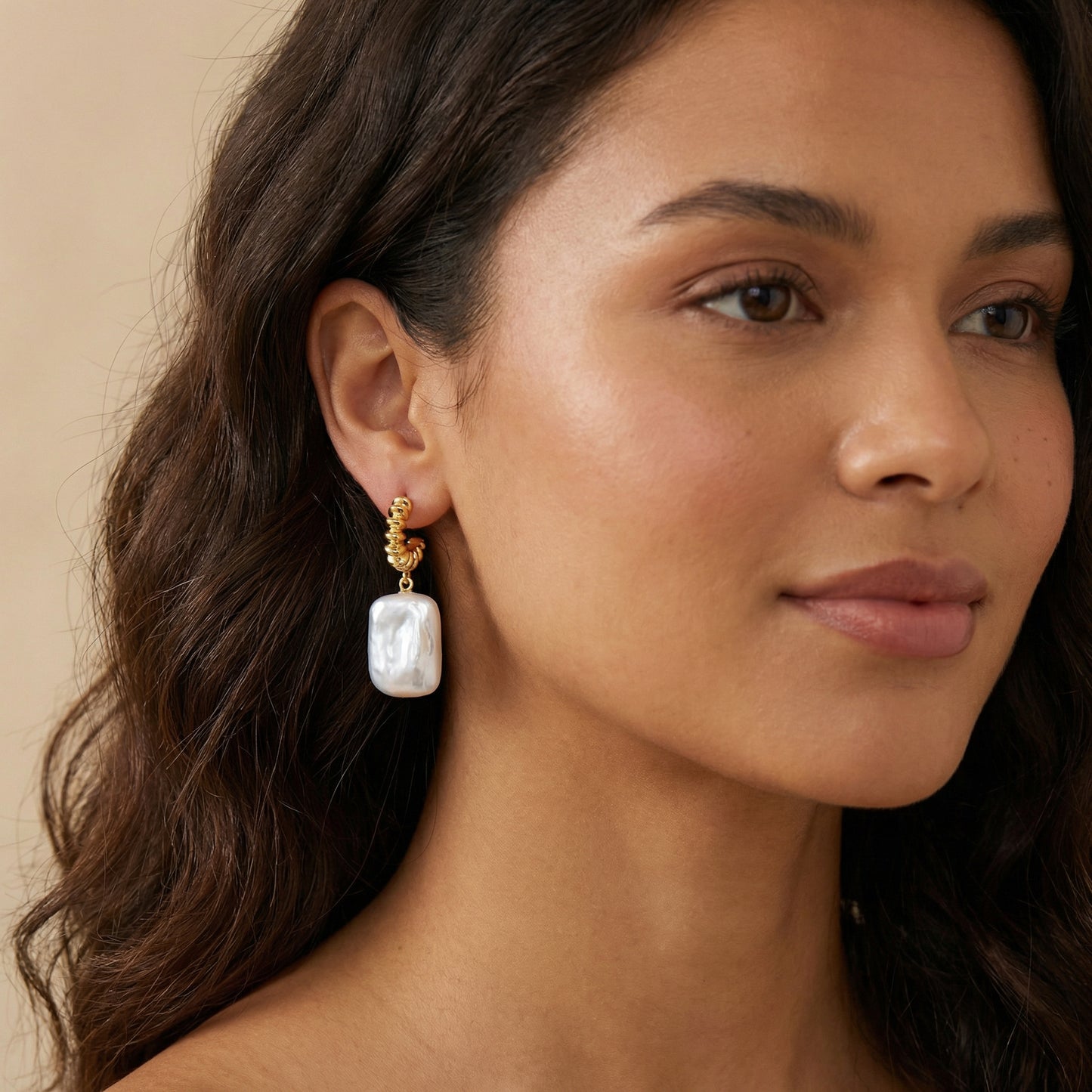 gold earrings with pearl