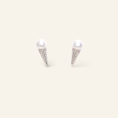  pearl earrings
