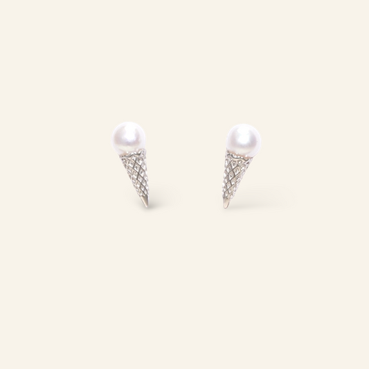  pearl earrings