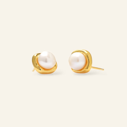 Gold earrings with pearl studs 