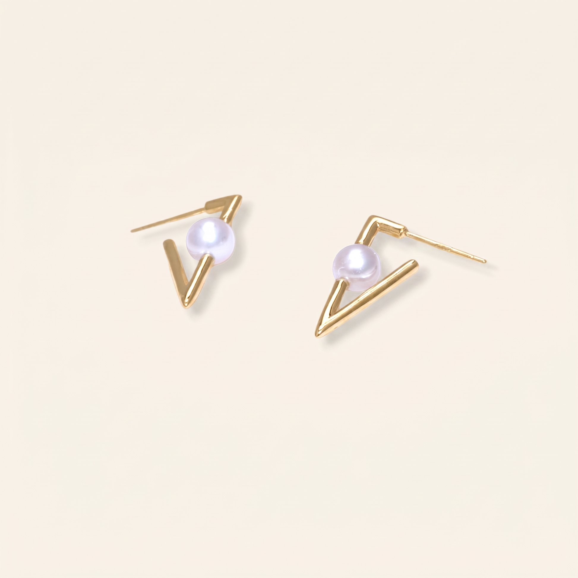 gold Pearl earrings