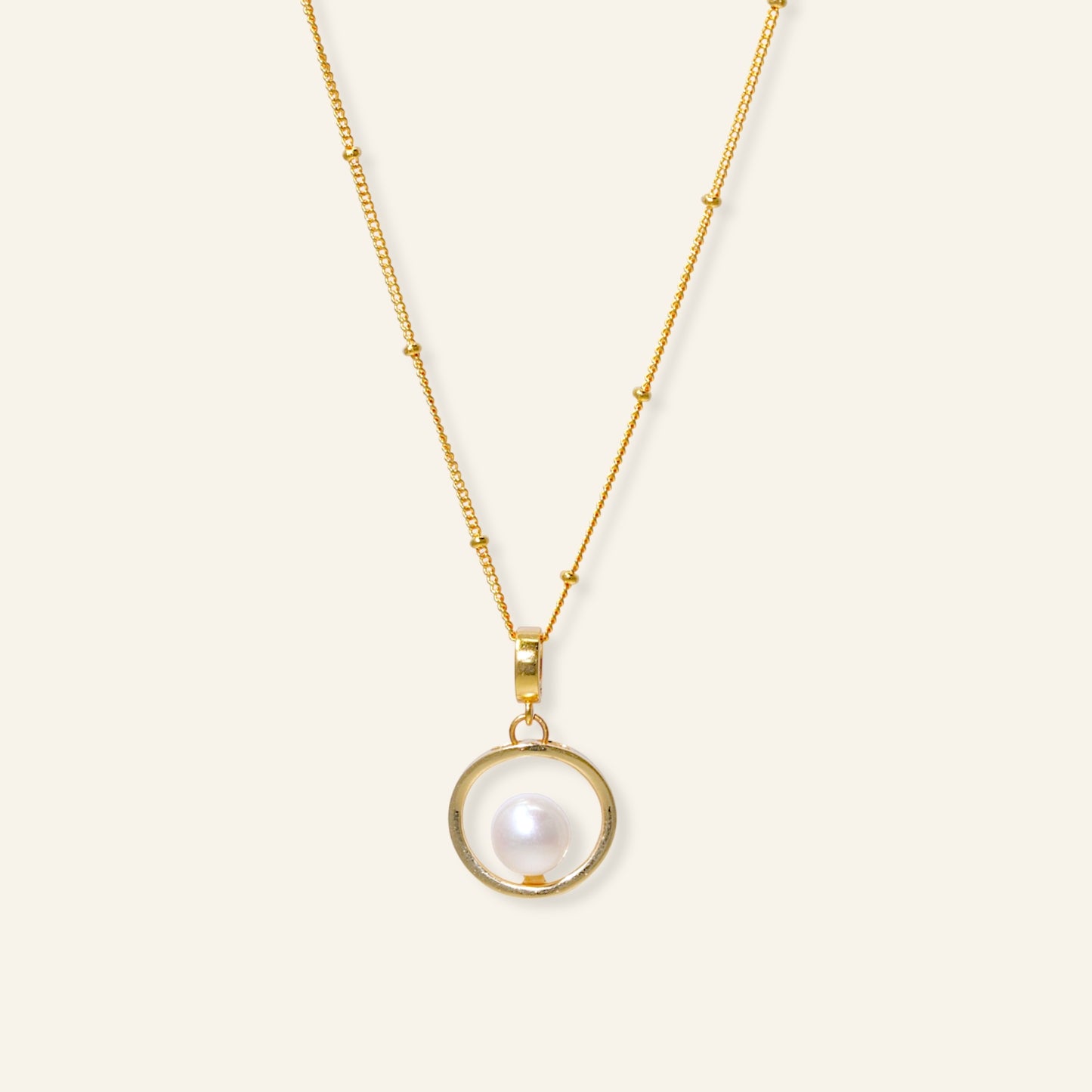 pendant pearl necklace