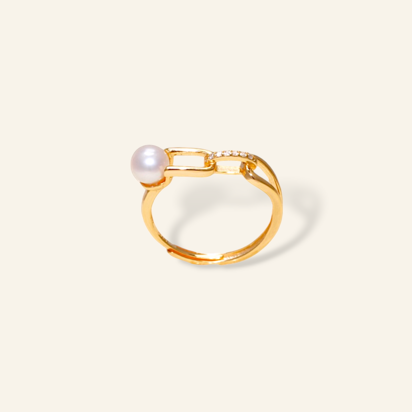 Luminous Link Pearl Ring